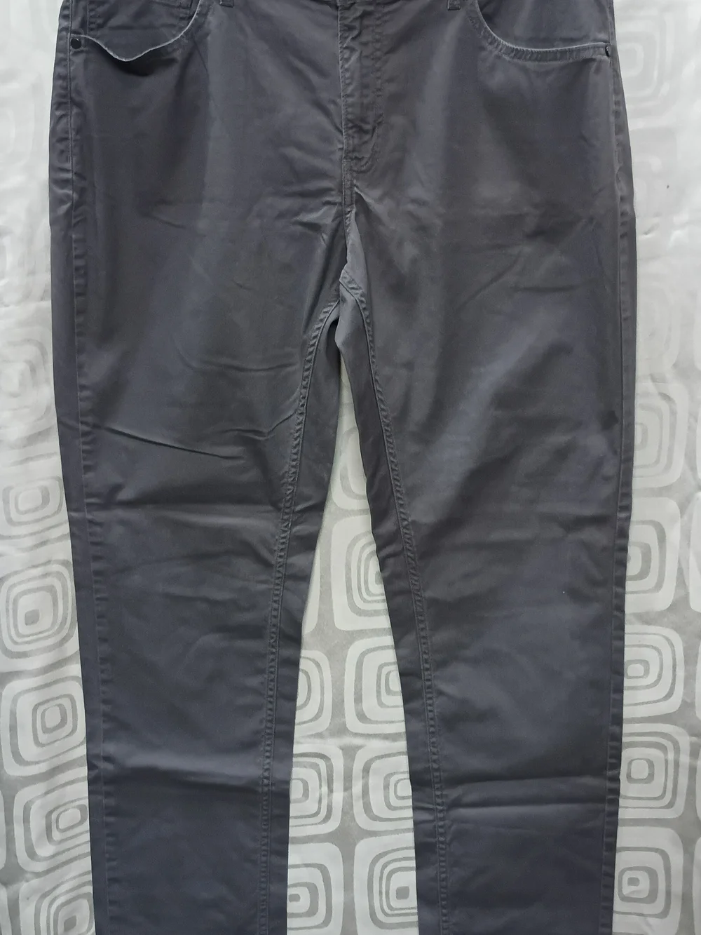 Michael Kors Men's Charcoal Slim Chino Pants